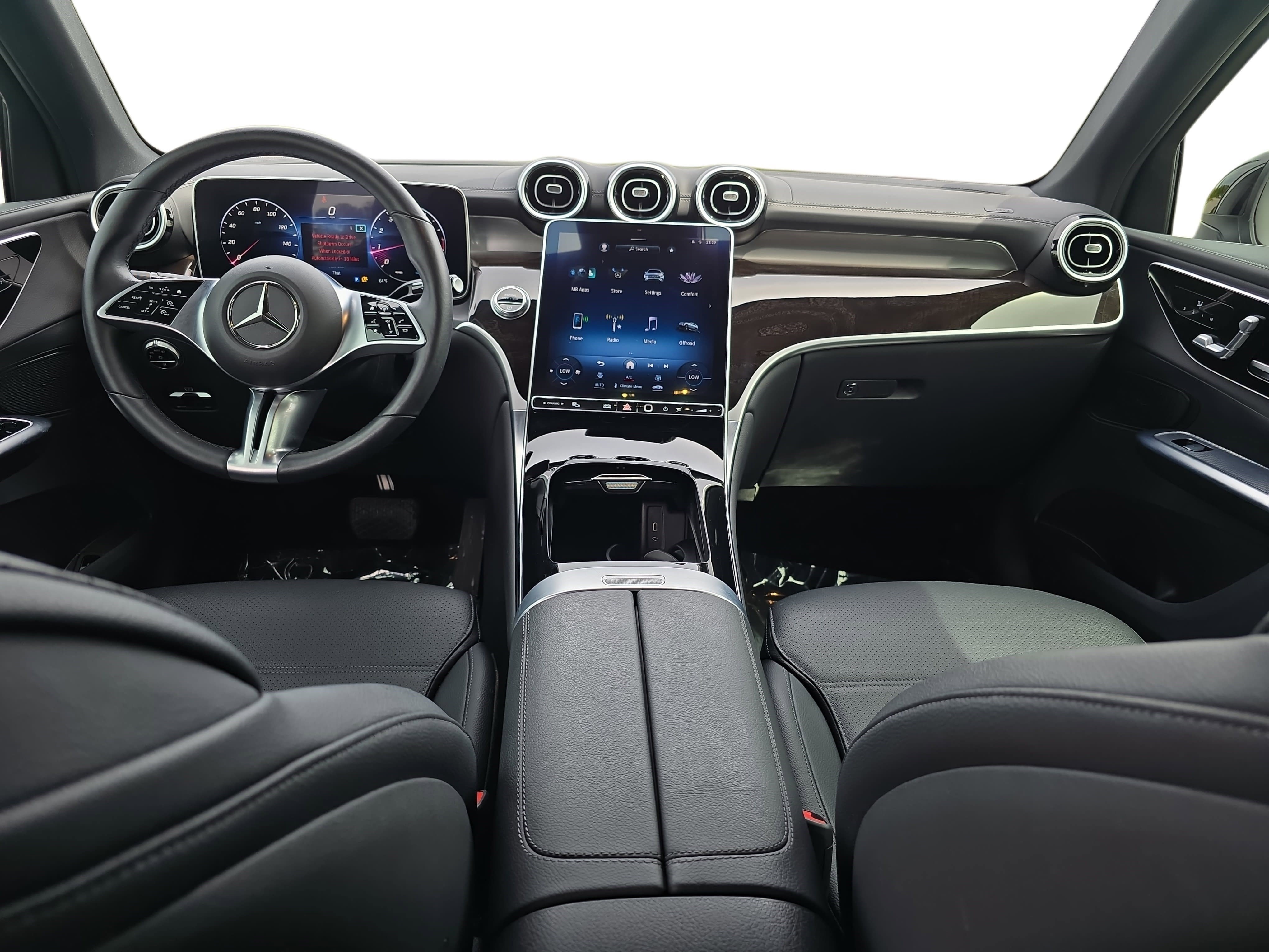 Used 2023 Mercedes-Benz GLC 300 4MATIC image 9
