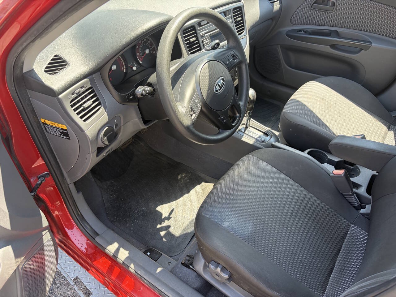 Used 2011 Kia Rio5 w/ Value Pkg FWD image 11