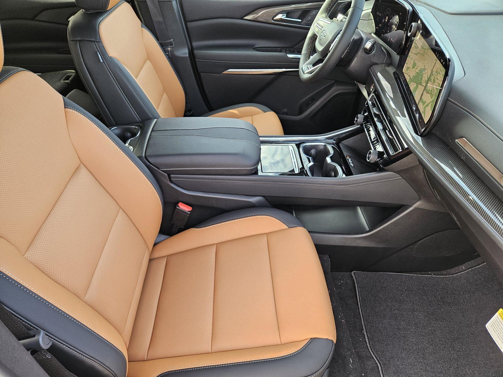 New 2027 Chevrolet Traverse Z71 w/ Driver Confidence Package AWD/4WD image 10
