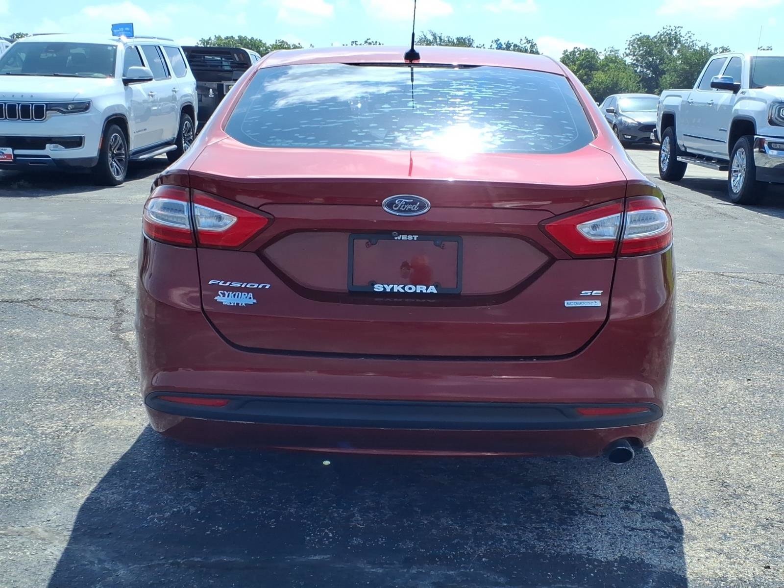 Used 2015 Ford Fusion SE w/ Equipment Group 202A FWD image 6