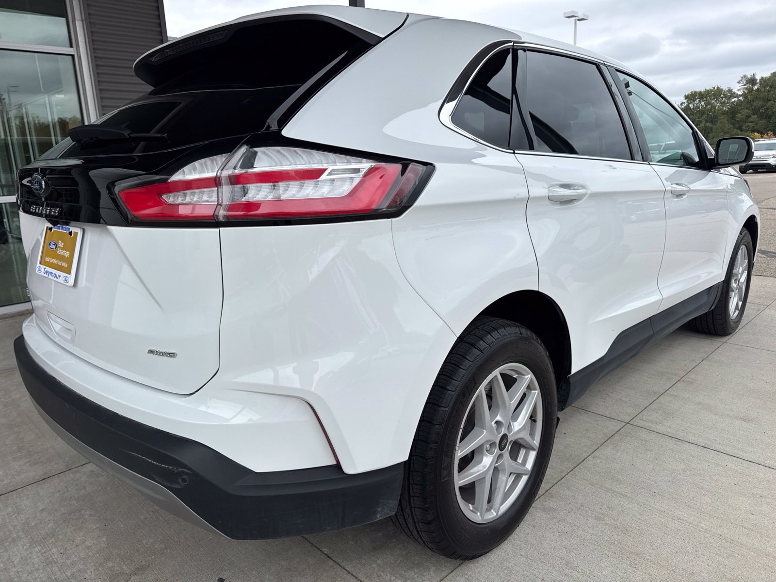 Certified 2024 Ford Edge SEL w/ Convenience Package AWD/4WD image 8