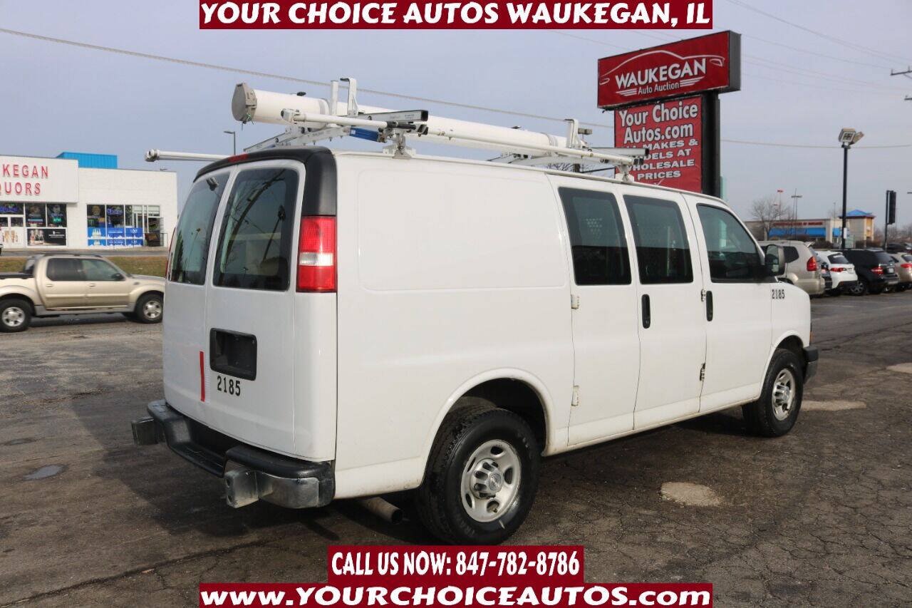 Used 2017 GMC Savana 2500 RWD image 5