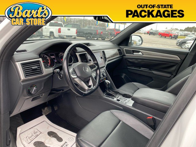 Used 2020 Volkswagen Atlas Cross Sport SE w/ Panoramic Sunroof Package FWD image 26