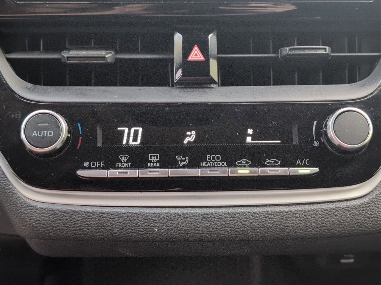 Used 2024 Toyota Corolla LE image 20