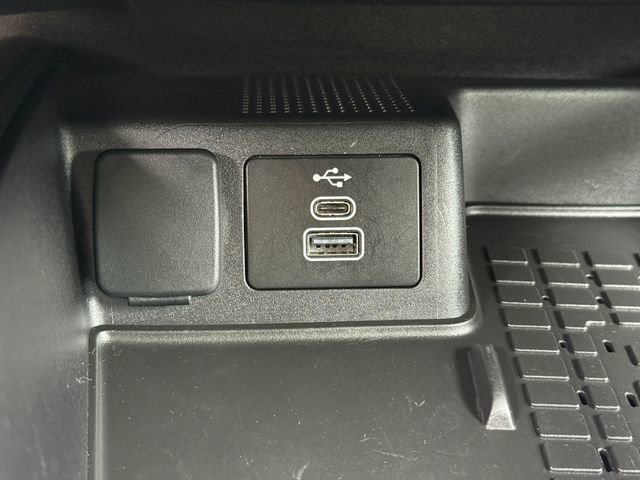 Used 2025 Ford Bronco Sport Badlands image 12