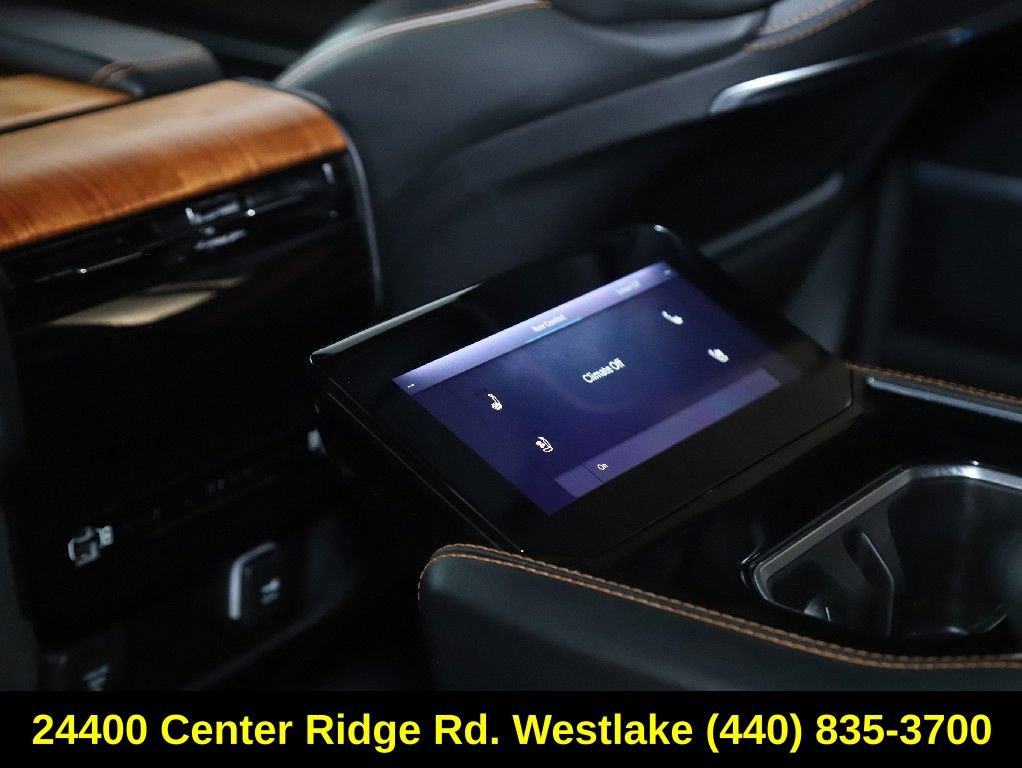 Used 2022 Jeep Grand Wagoneer Series III AWD/4WD image 18