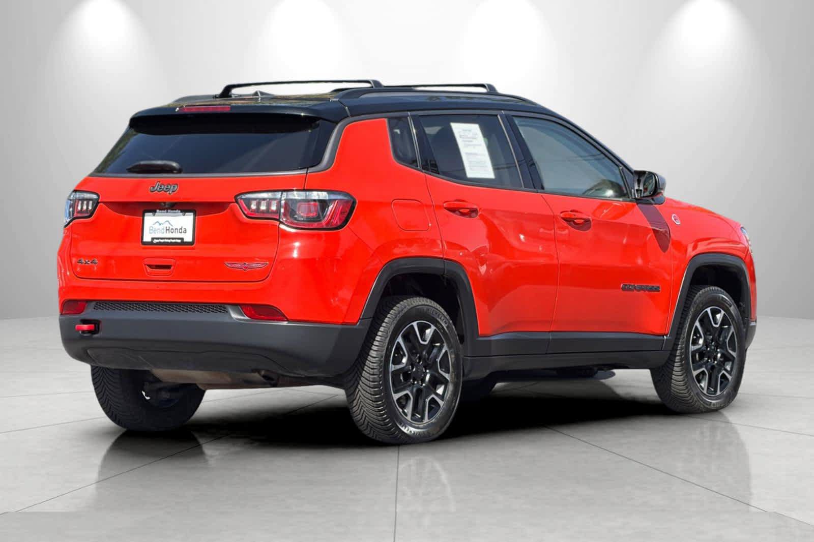 Used 2020 Jeep Compass Trailhawk AWD/4WD image 2