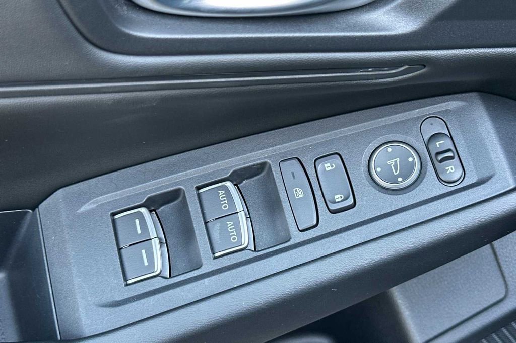 Used 2023 Honda Accord EX image 12