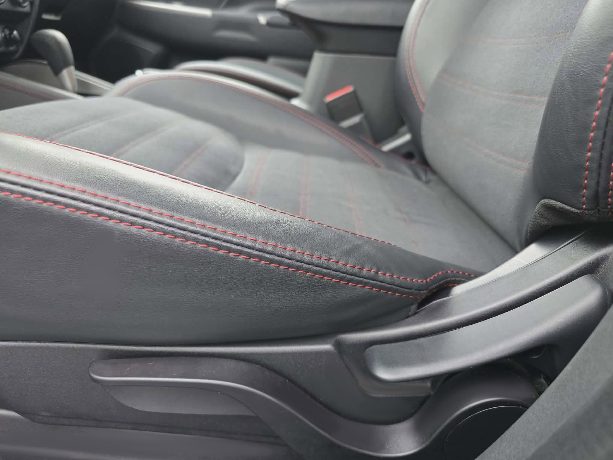 Used 2025 Mitsubishi Outlander Sport SE image 12