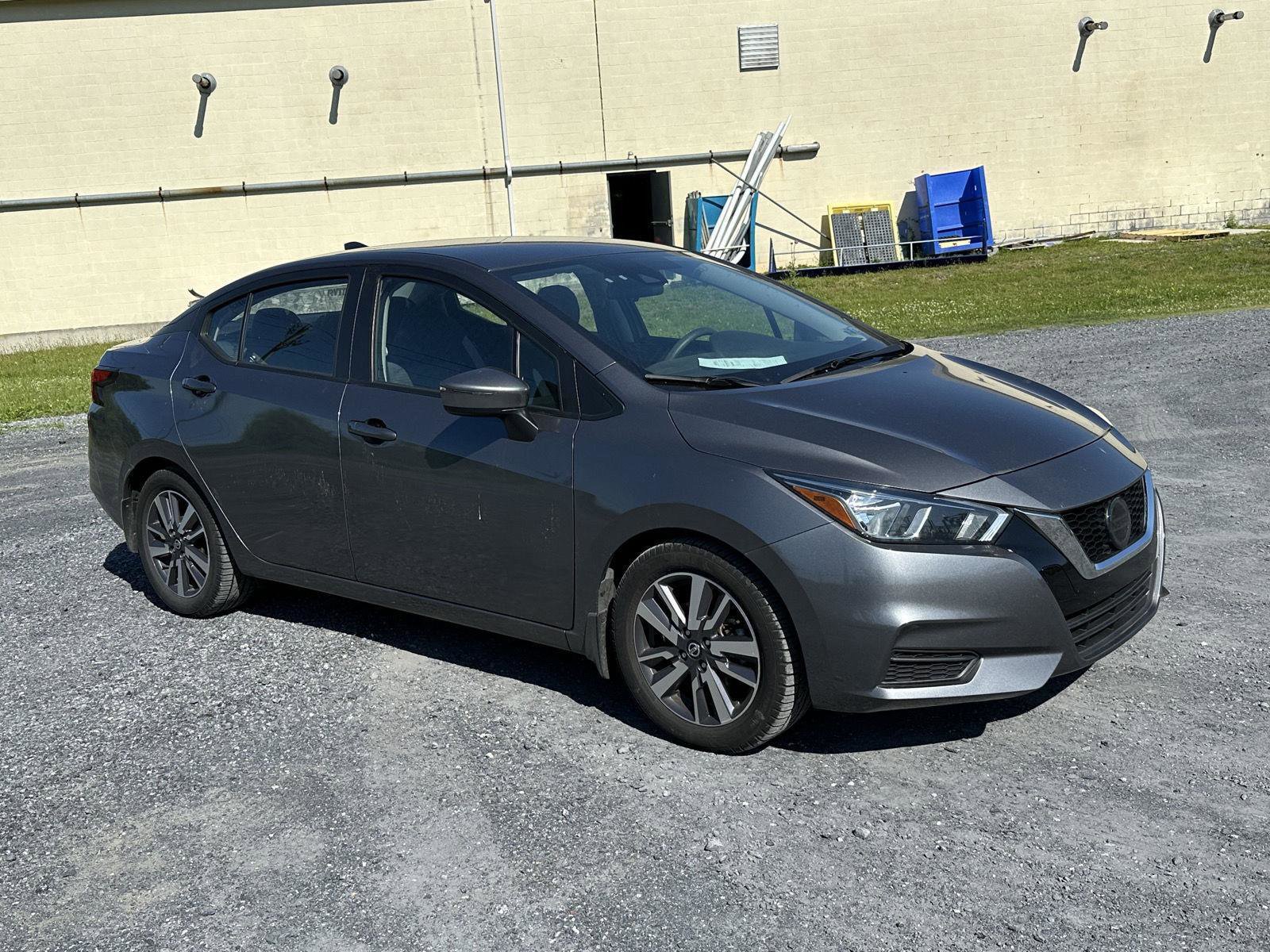 Used 2020 Nissan Versa SV FWD image 2