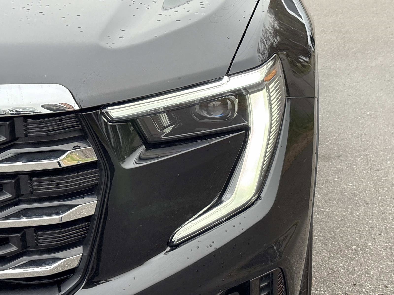 Certified 2025 GMC Acadia Elevation image 11