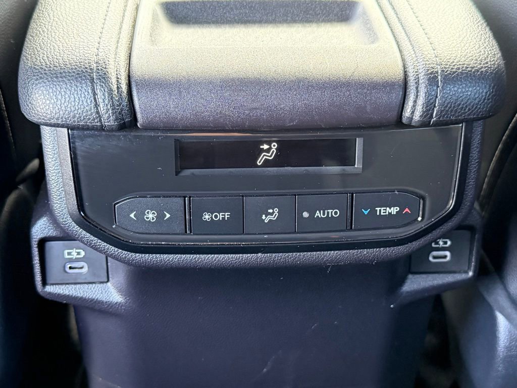 Used 2024 Toyota Grand Highlander XLE image 41