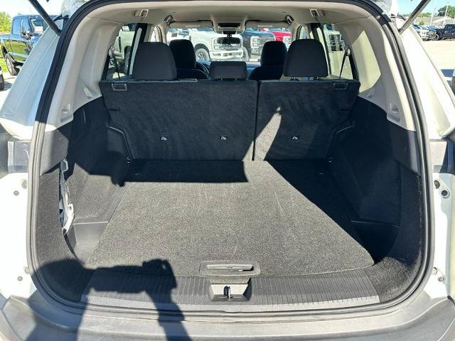 Used 2023 Nissan Rogue SV FWD image 5