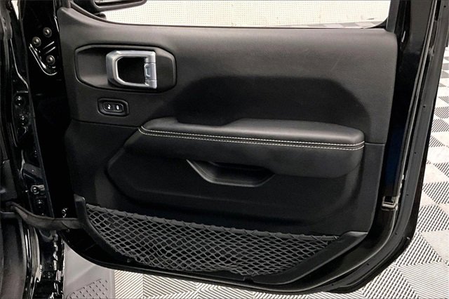 Used 2021 Jeep Gladiator Overland w/ Popular Equipment Package image 18