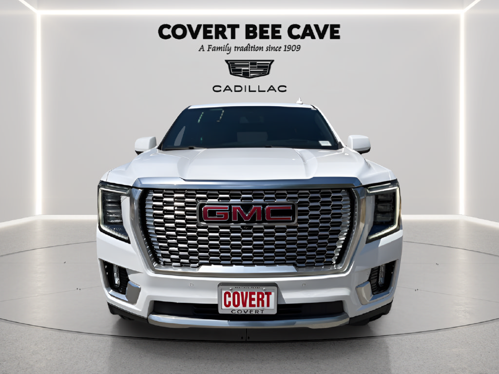 Used 2022 GMC Yukon Denali AWD/4WD image 3