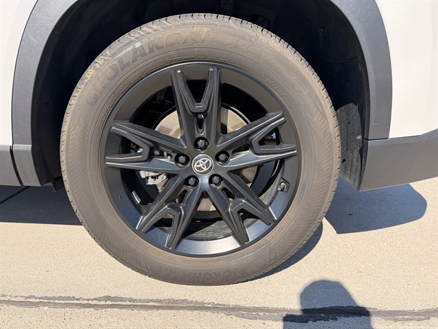 Used 2024 Toyota Grand Highlander AWD Hybrid image 14