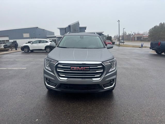 Used 2023 GMC Terrain SLT w/ LPO, Floor Liner Package image 3
