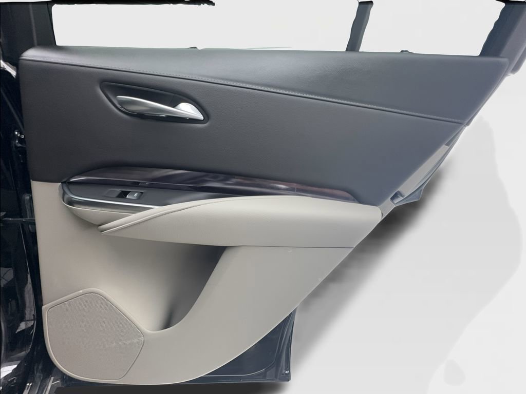 Used 2022 Cadillac XT4 Luxury w/ Cold Weather Package image 30