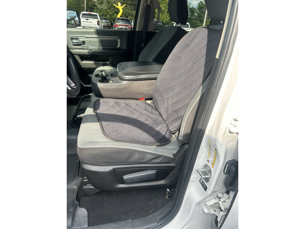 Used 2022 RAM 1500 Classic SLT RWD image 13