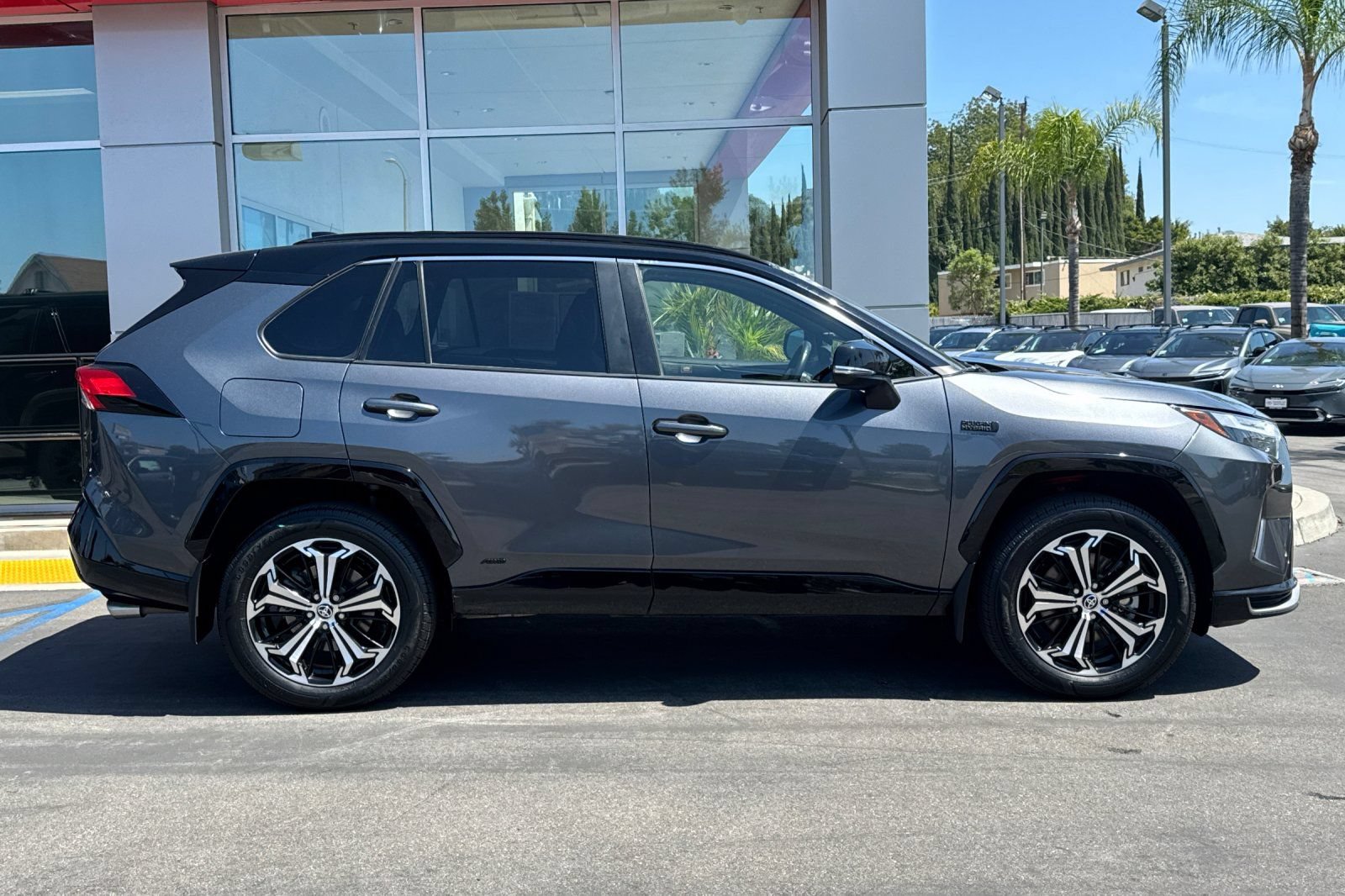 Certified 2023 Toyota RAV4 XSE w/ Weather Package AWD/4WD image 4