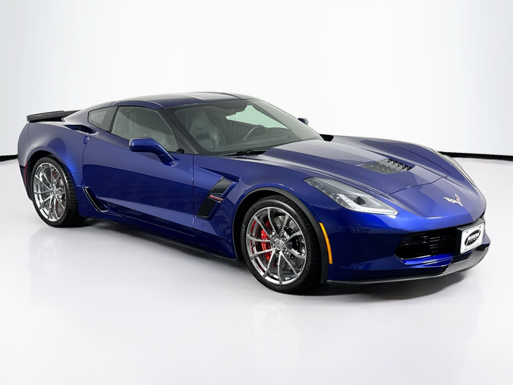 Used 2019 Chevrolet Corvette Grand Sport RWD image 2