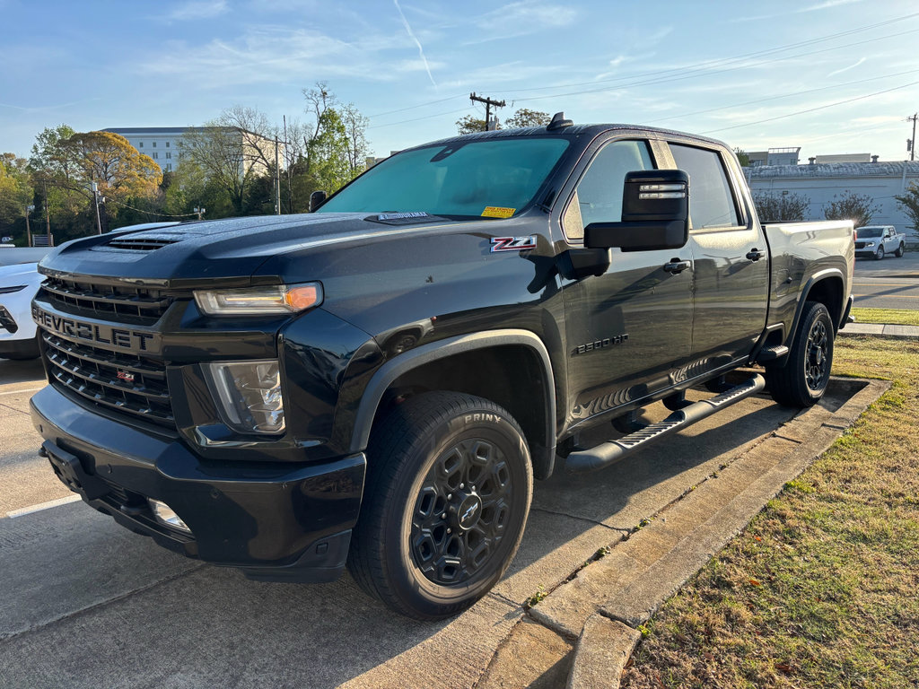 Used 2021 Chevrolet Silverado 2500 LTZ w/ LTZ Plus Package image 3