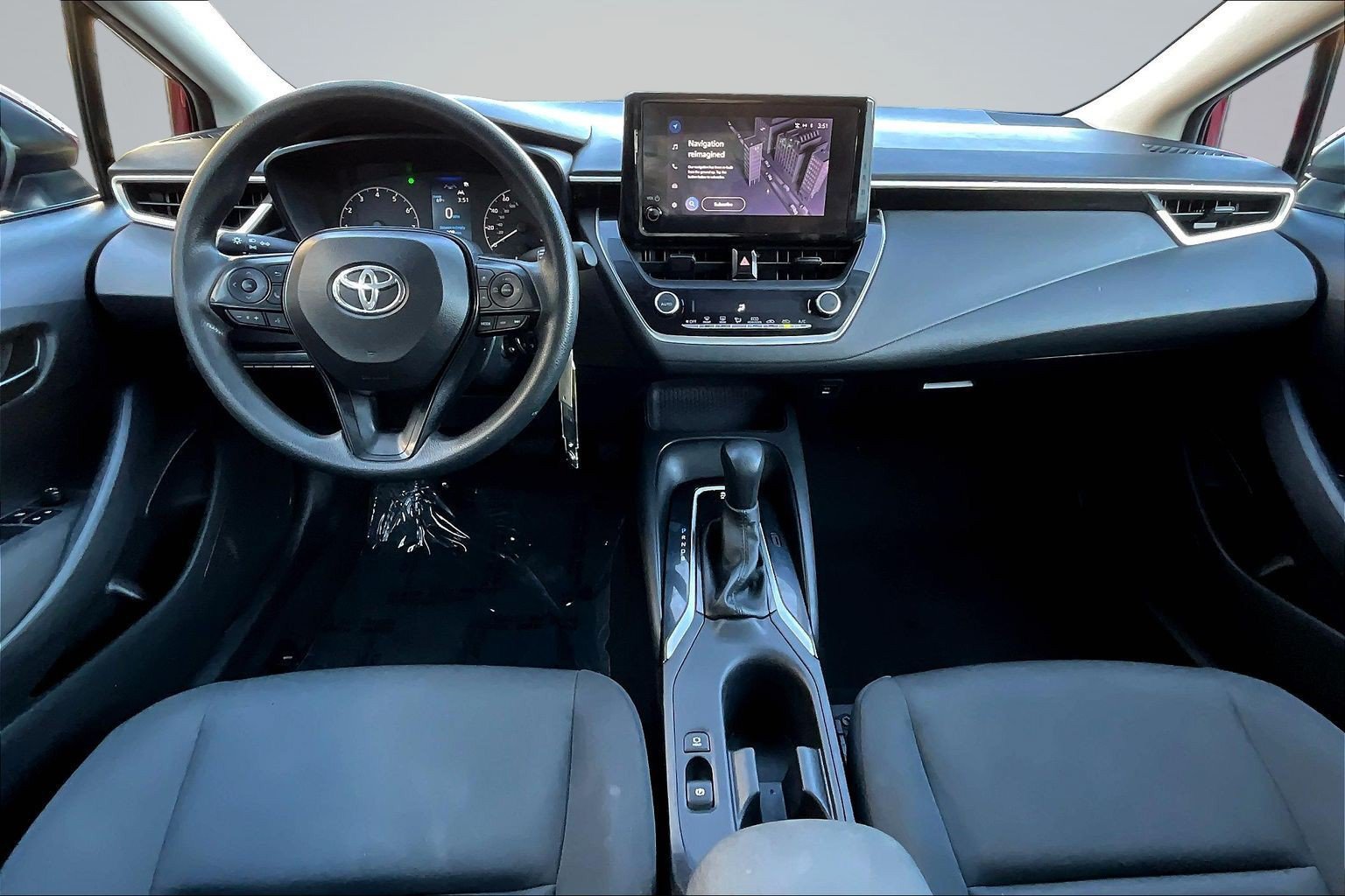 Used 2024 Toyota Corolla LE FWD image 6