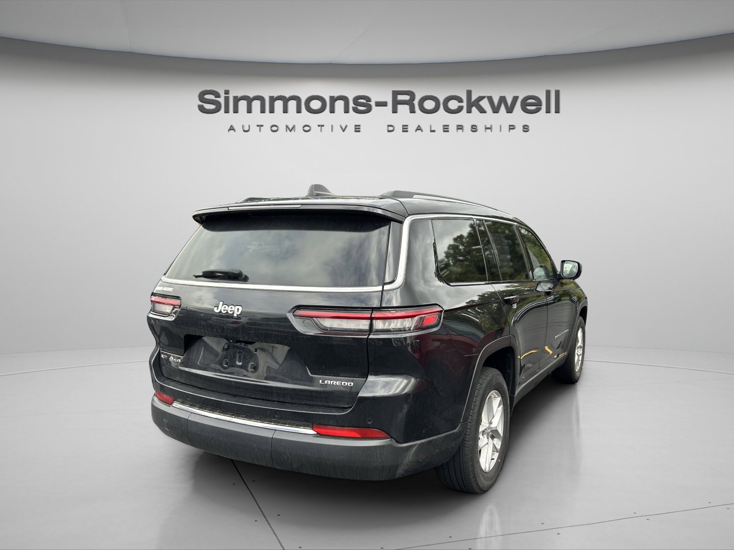 Used 2022 Jeep Grand Cherokee L Laredo w/ Luxury Tech Group I image 7