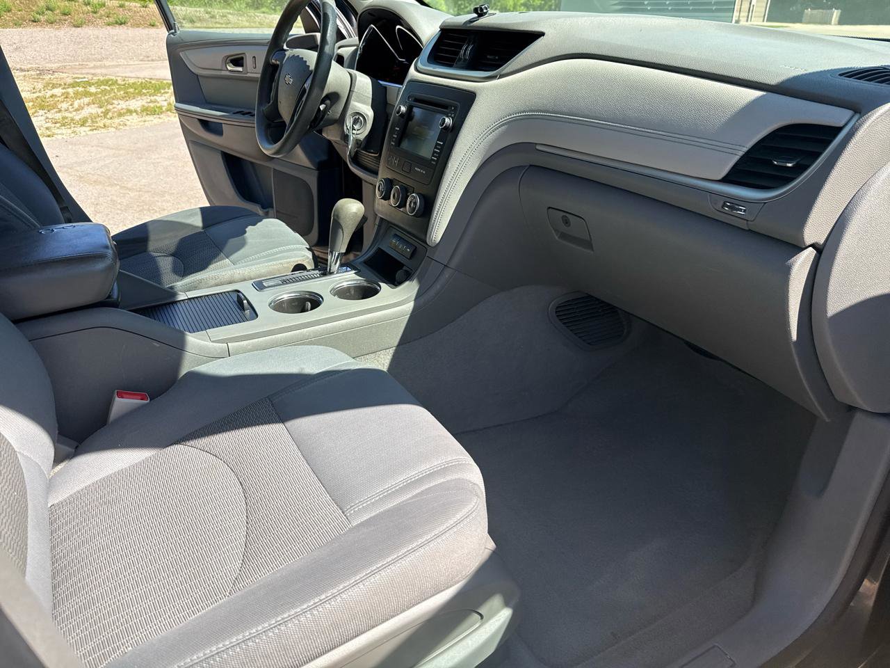 Used 2013 Chevrolet Traverse LS AWD/4WD image 25
