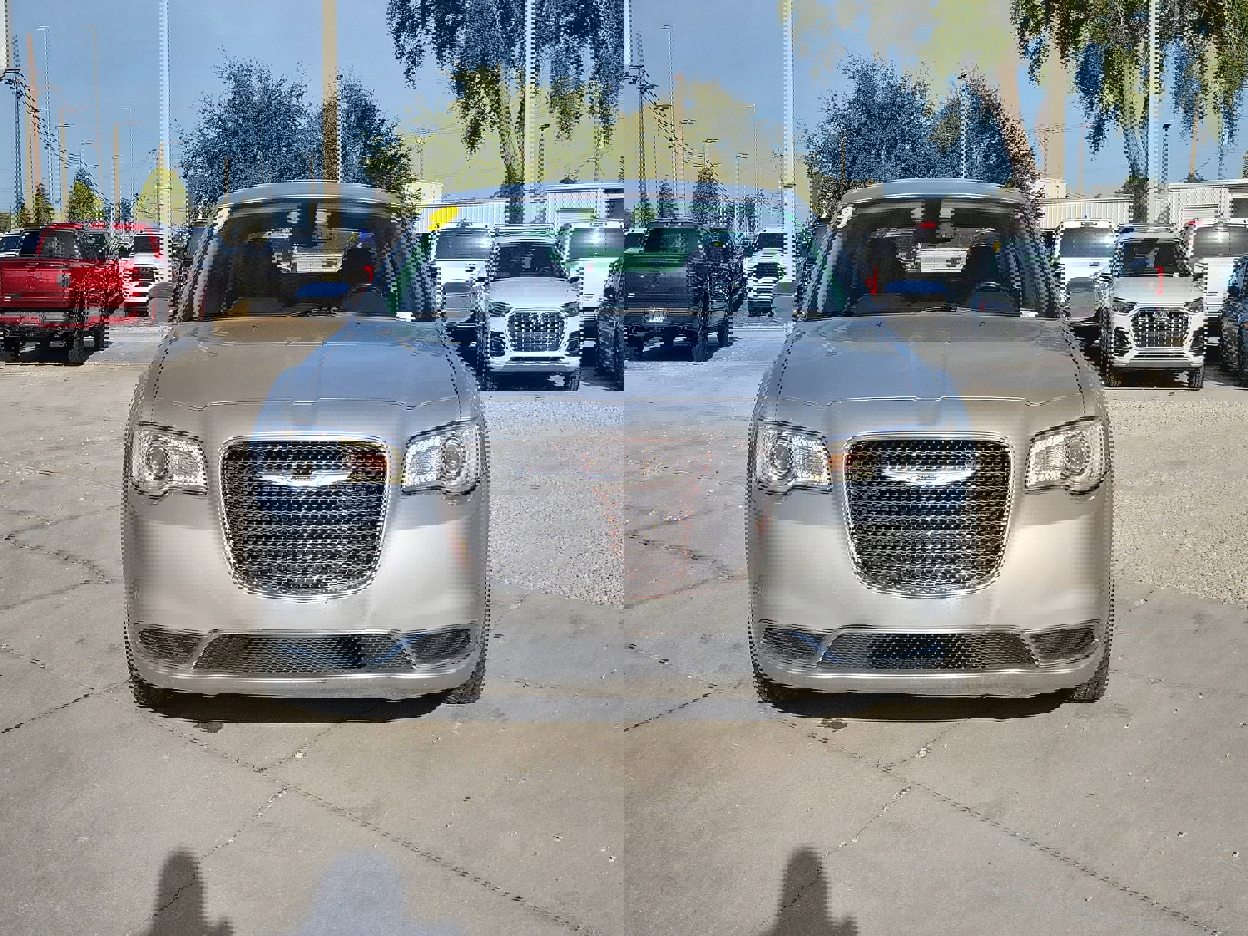 Used 2019 Chrysler 300 Touring w/ Chrome Appearance Package image 8