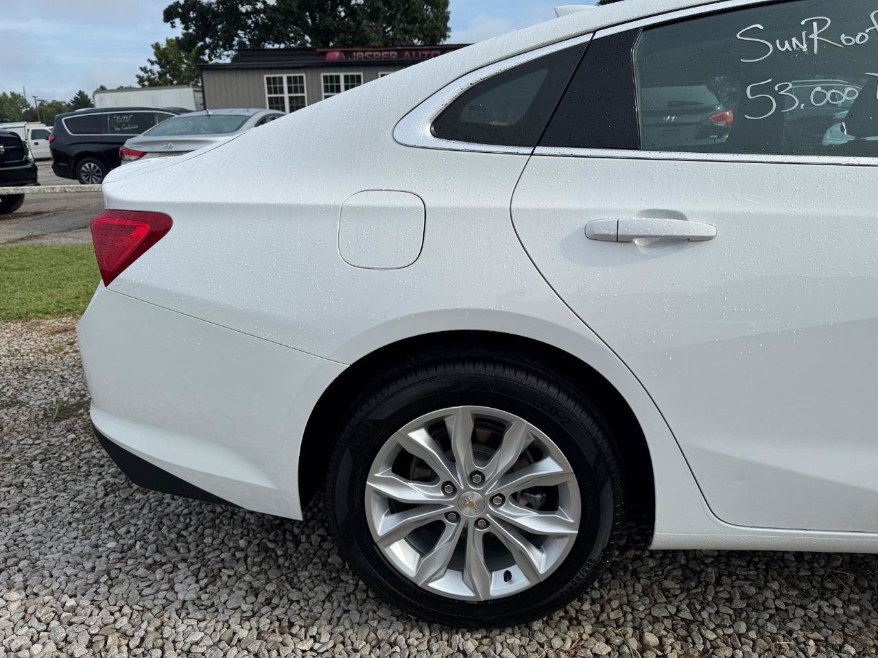Used 2024 Chevrolet Malibu LT FWD image 9