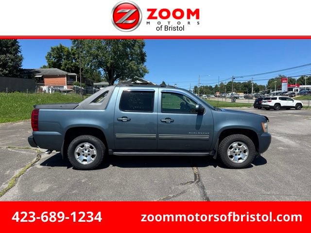Used 2011 Chevrolet Avalanche LS w/ Convenience Package AWD/4WD video 1