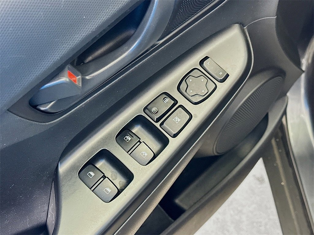 Used 2021 Hyundai Kona SEL image 20