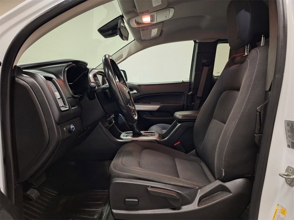 Used 2022 Chevrolet Colorado LT w/ Fleet Safety Package image 9