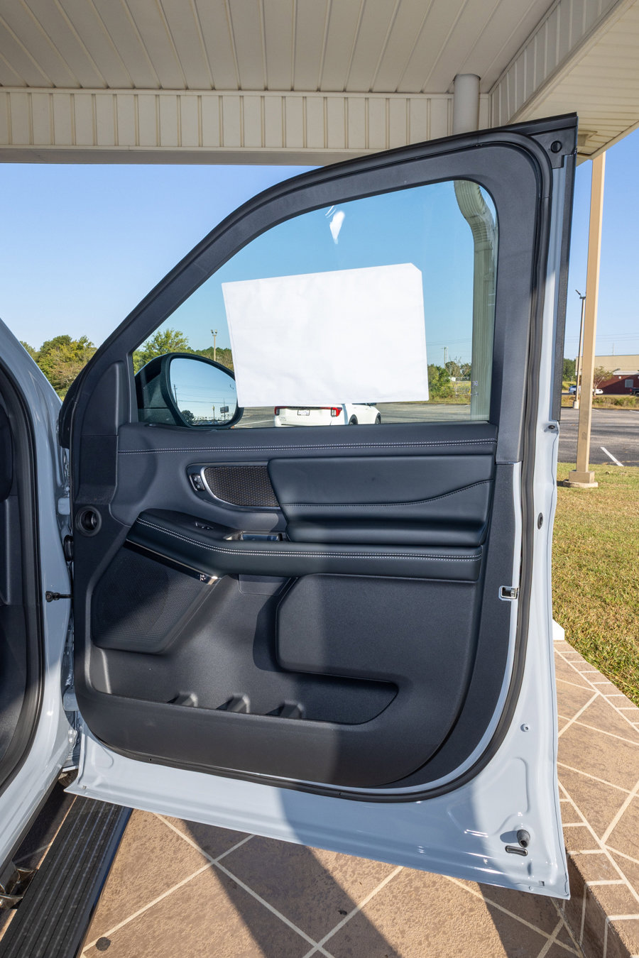 New 2025 Ford Expedition Platinum w/ Stealth Performance Package image 29