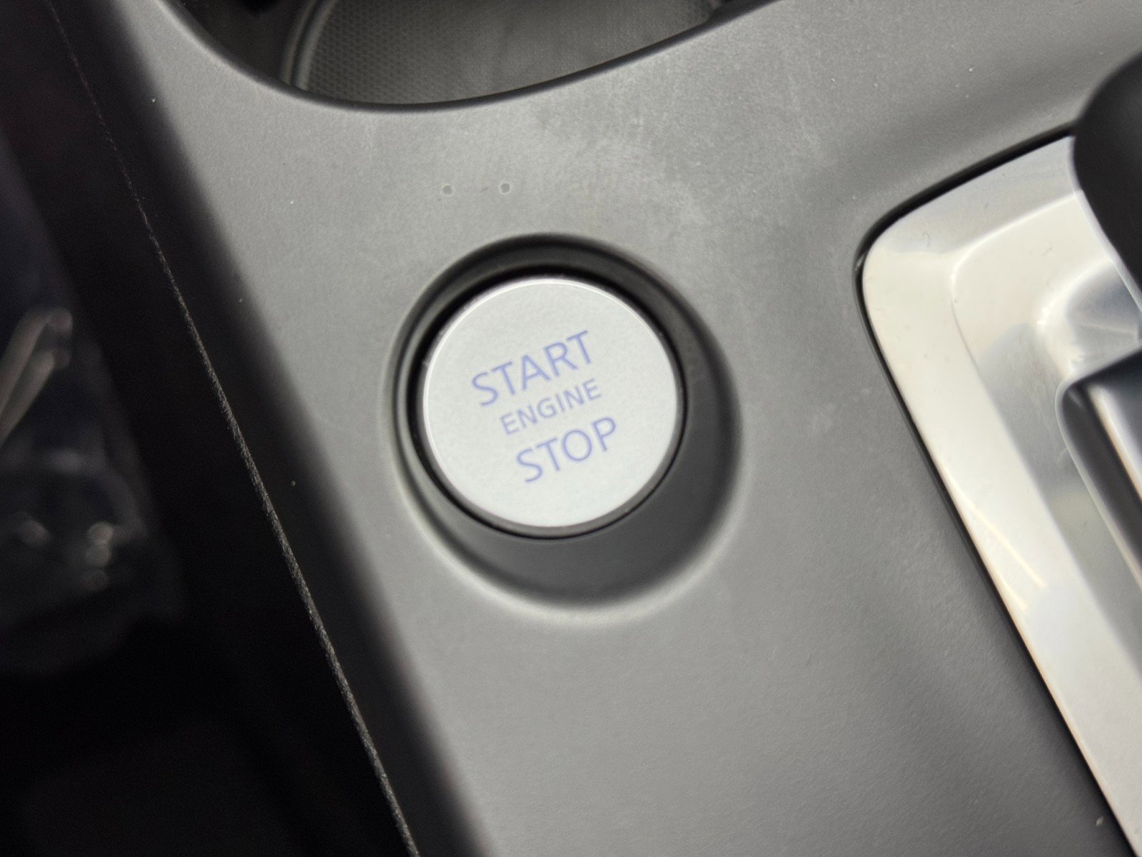 Used 2024 INFINITI QX50 Luxe image 33