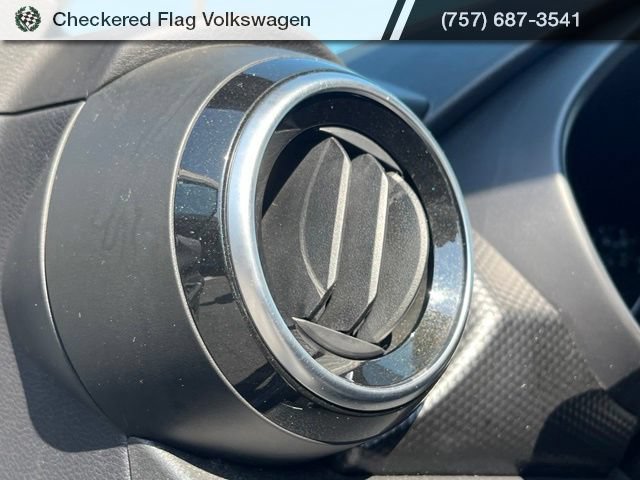 Used 2024 Nissan Kicks SV FWD image 17