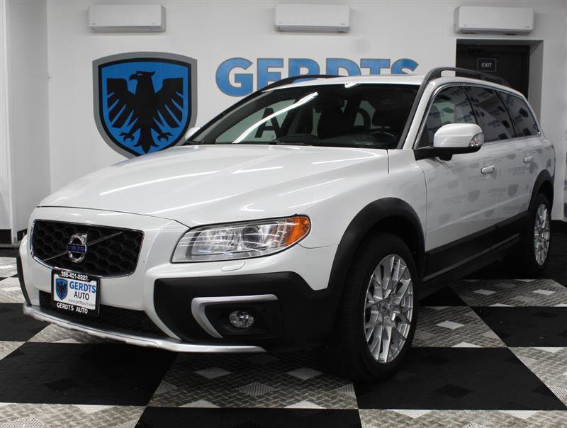 Used 2014 Volvo XC70 T6 w/ Climate Package