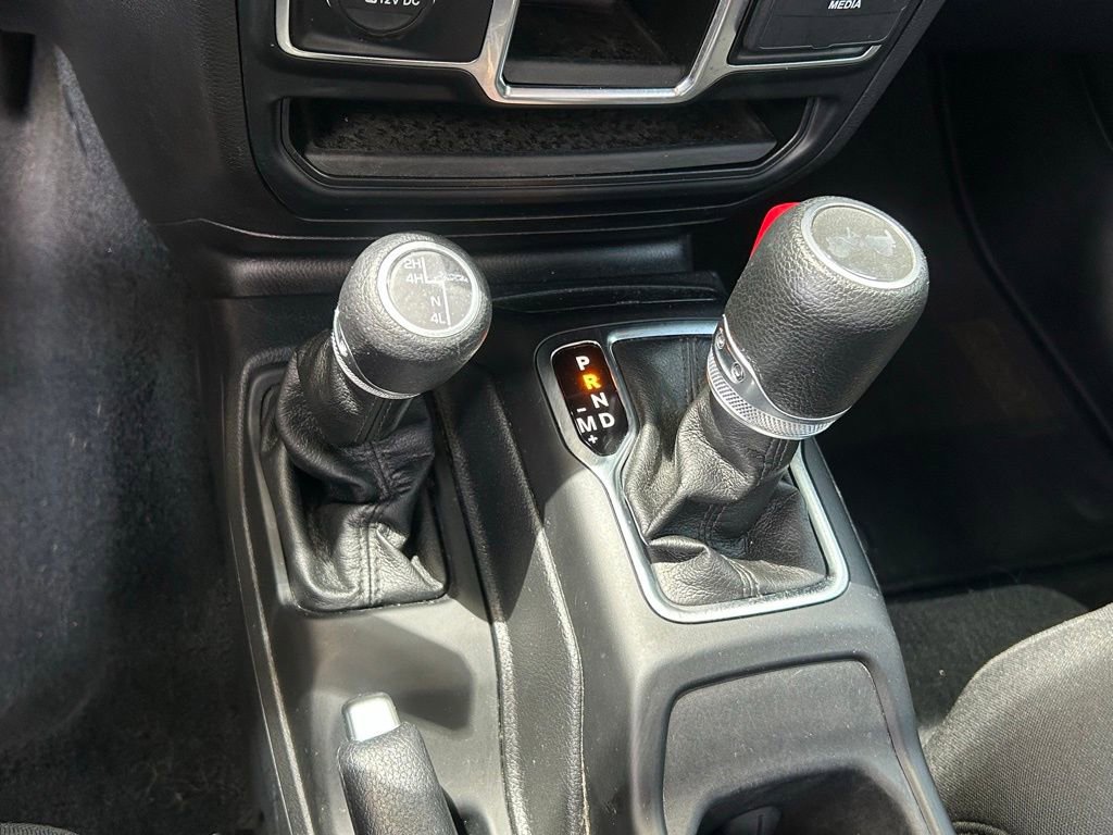 Certified 2023 Jeep Wrangler Sport AWD/4WD image 17