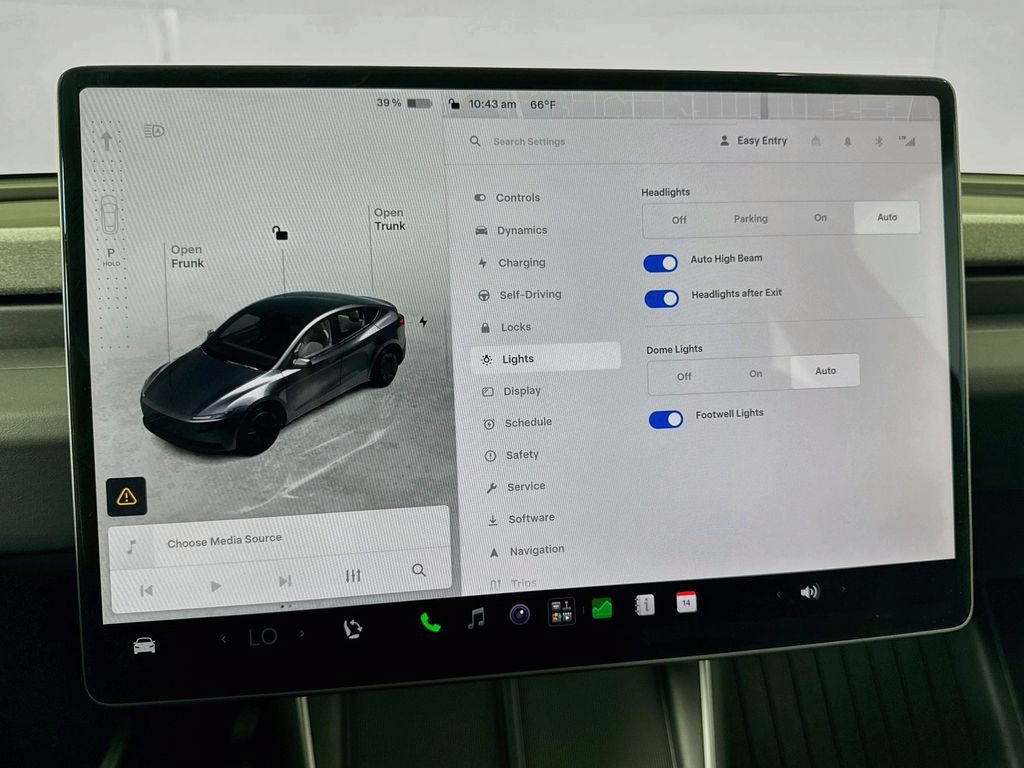 Used 2026 Tesla Model Y 2WD image 36