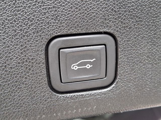 Used 2024 Cadillac XT6 Premium Luxury w/ Technology Package AWD/4WD image 27
