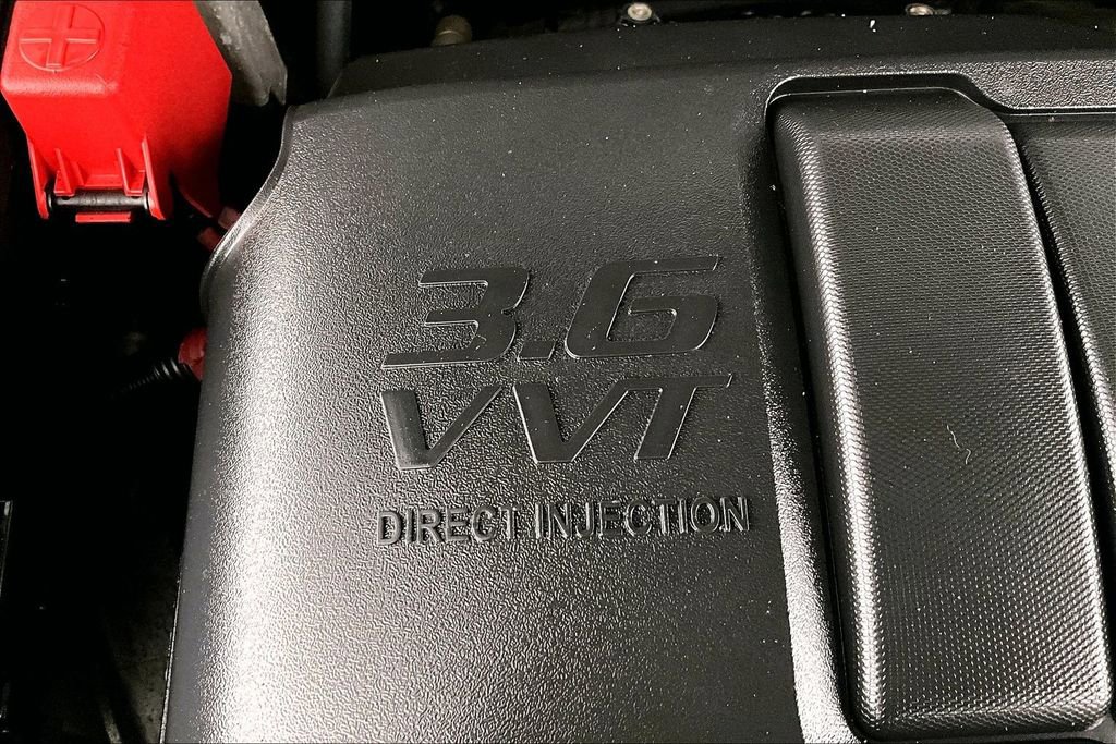 Used 2017 Chevrolet Traverse LT image 32