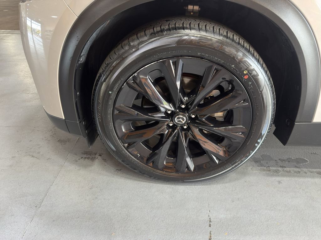 Used 2025 MAZDA CX-90 3.3 Turbo w/ Premium Sport Pkg image 9