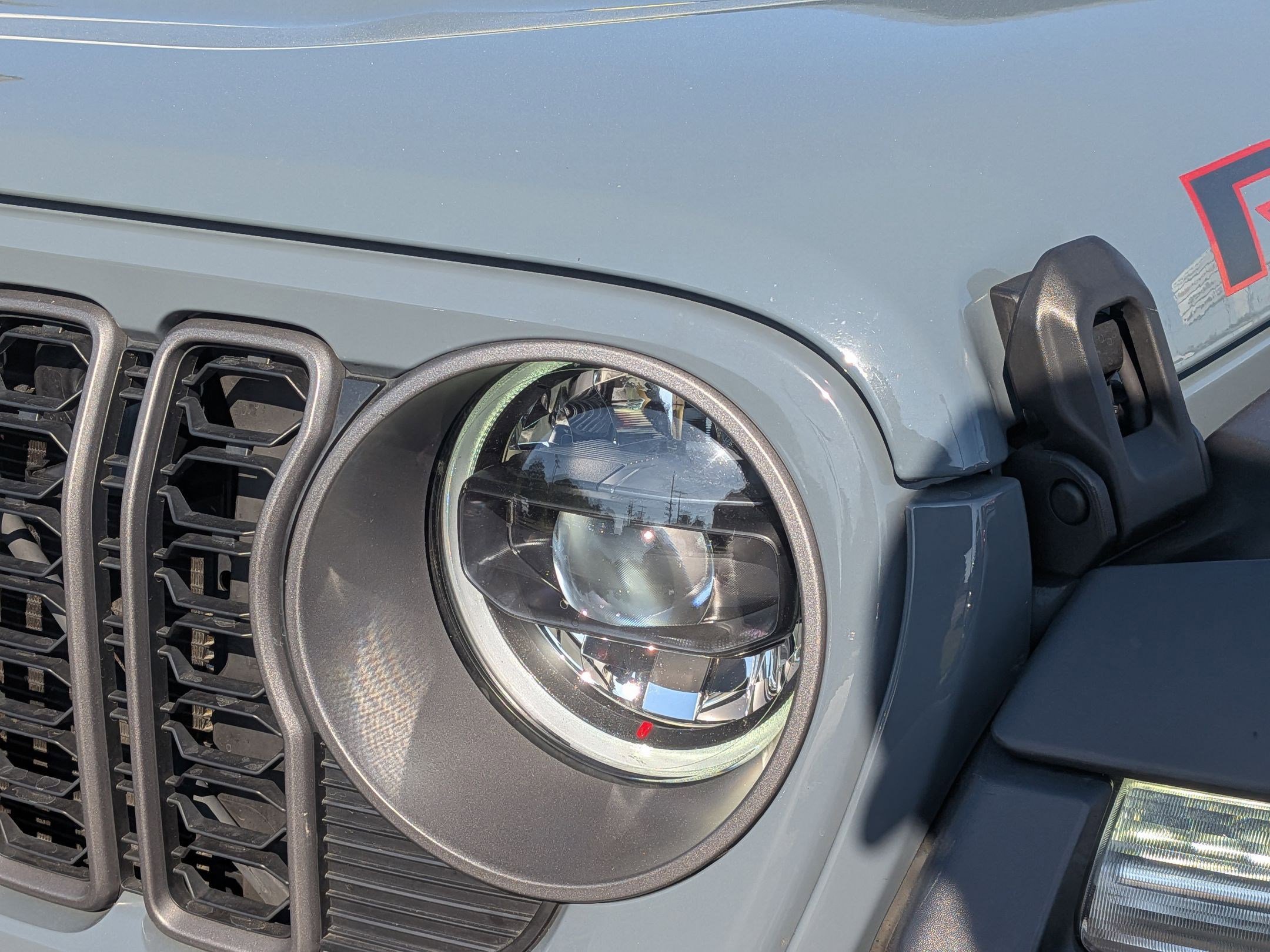 Used 2025 Jeep Wrangler Unlimited Rubicon image 9