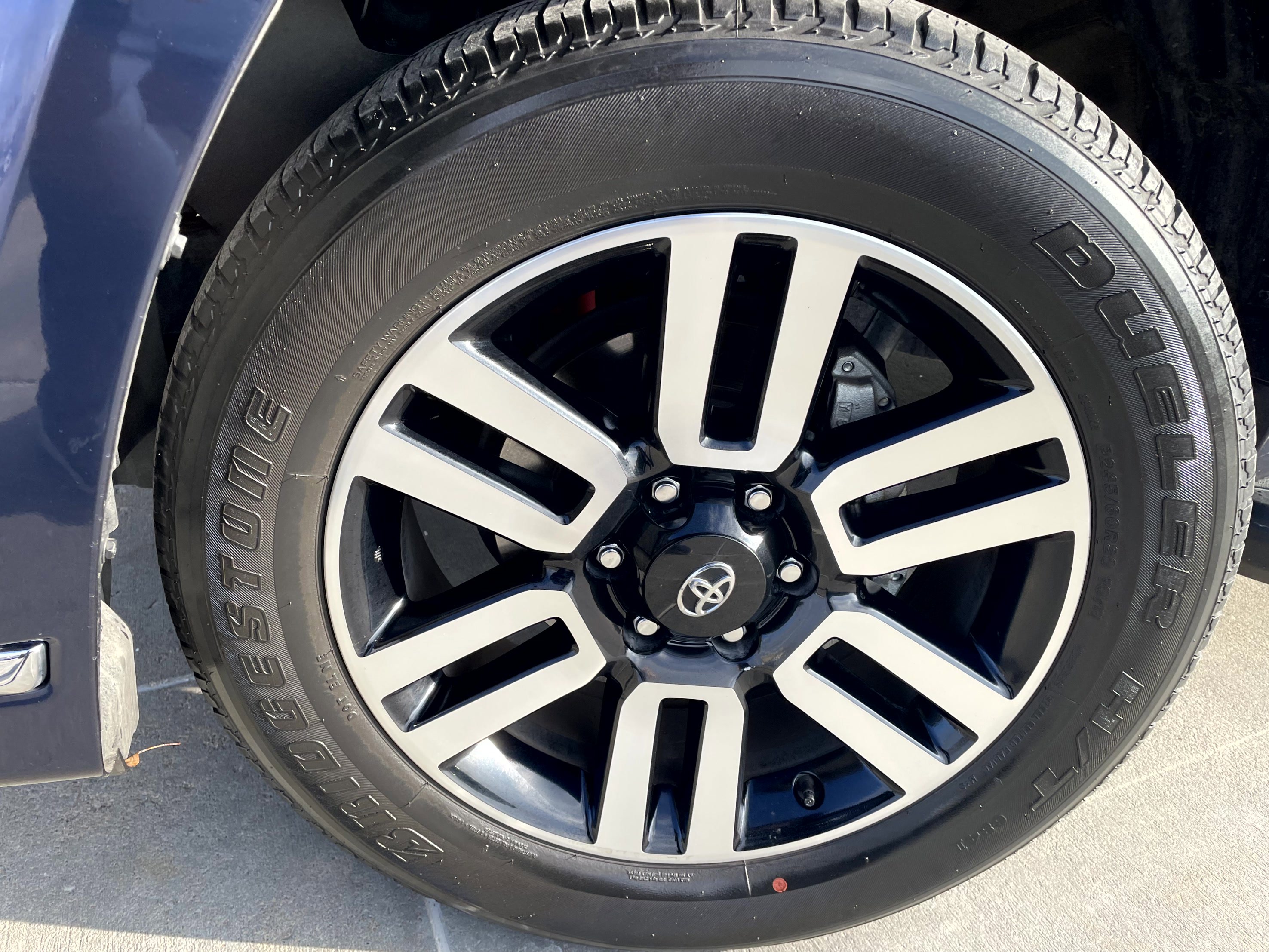 Used 2022 Toyota 4Runner Limited image 6