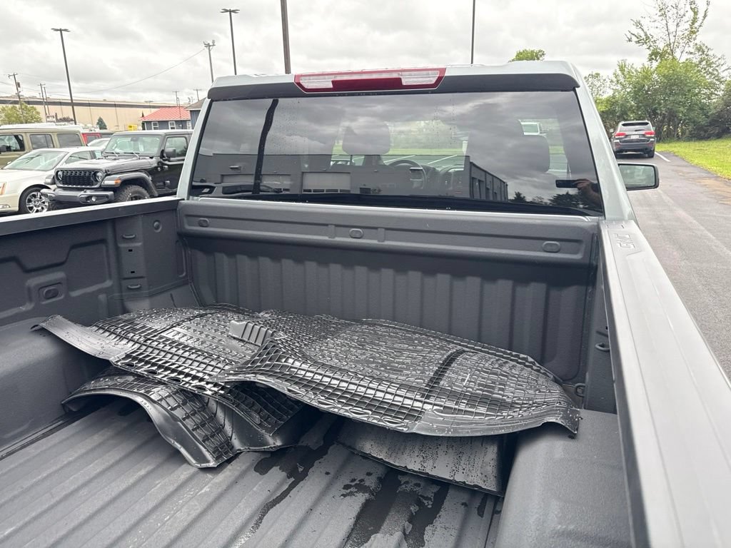 Used 2026 GMC Sierra 1500 Pro w/ Pro Value Package AWD/4WD image 14