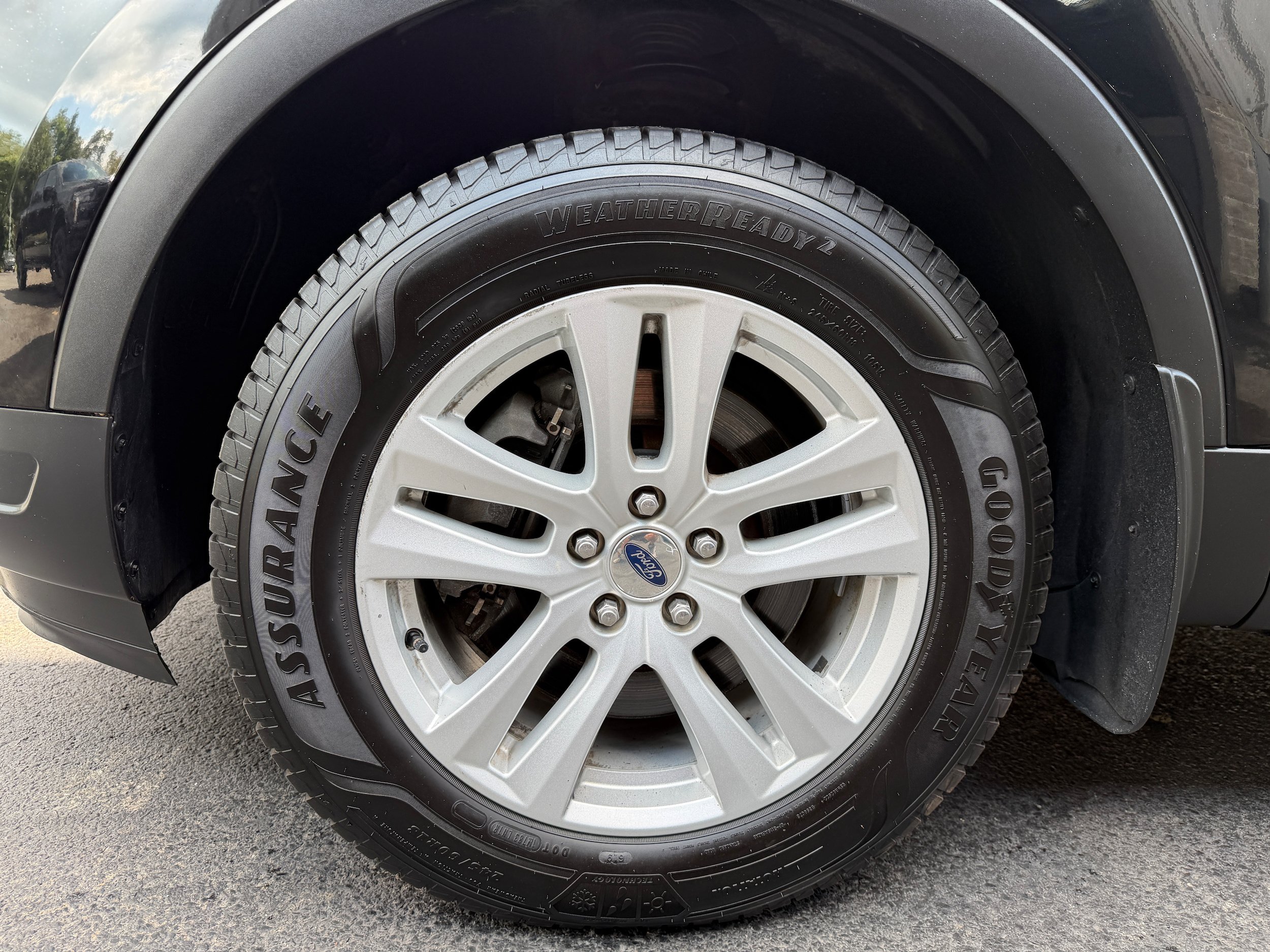 Used 2018 Ford Explorer XLT AWD/4WD image 10