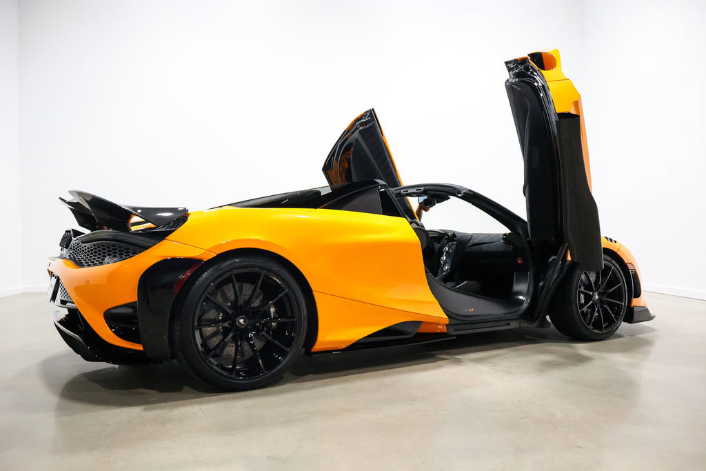 Used 2022 McLaren 765LT image 71