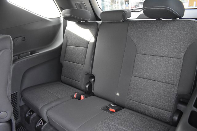 New 2026 Chevrolet Traverse LT w/ Sun and Wheel Package image 16