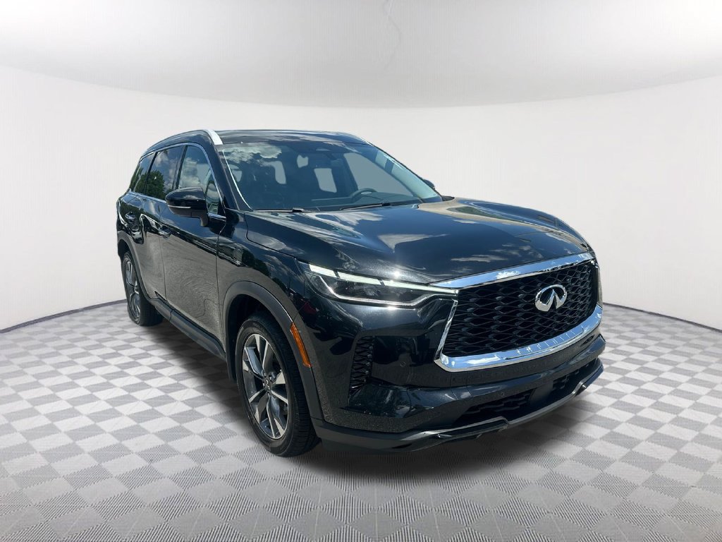 Certified 2023 INFINITI QX60 Luxe w/ Cargo Package FWD image 3